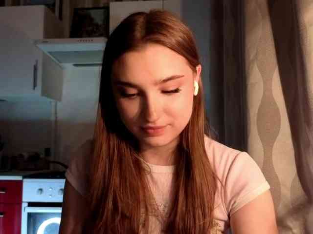 ChristiaPettet webcam