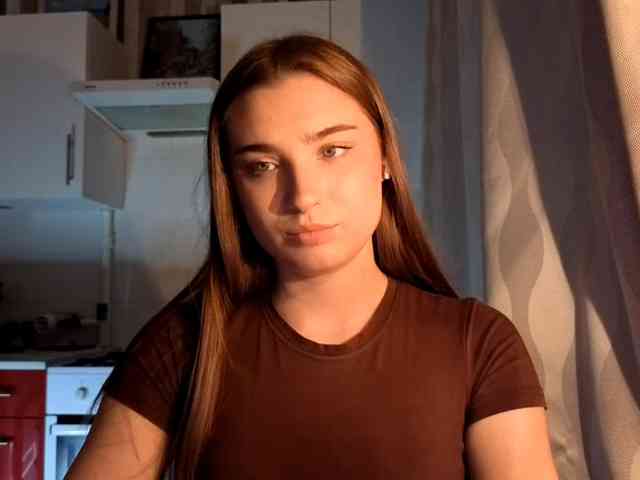 ChristiaPettet webcam