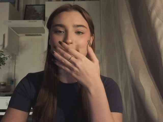 ChristiaPettet webcam