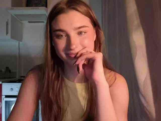 ChristiaPettet webcam
