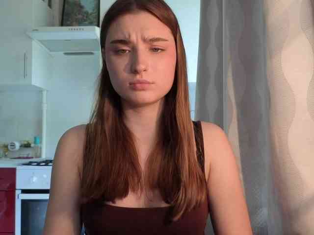 ChristiaPettet webcam