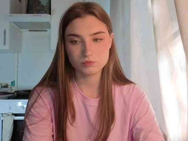 ChristiaPettet webcam