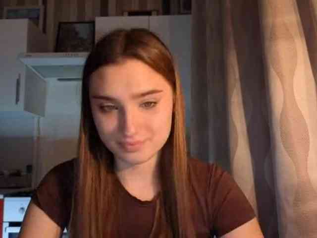 ChristiaPettet webcam