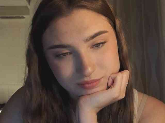 ChristiaPettet webcam