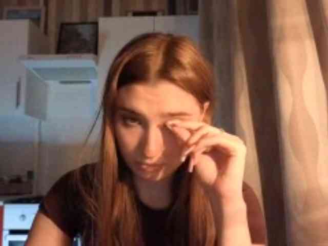 ChristiaPettet webcam