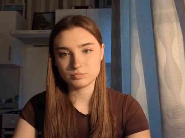 ChristiaPettet webcam