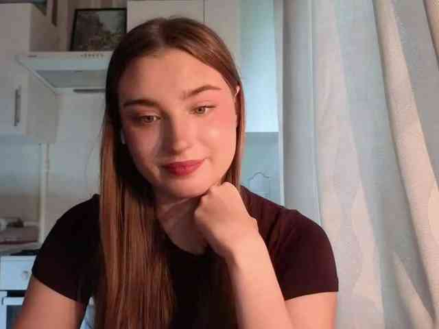 ChristiaPettet webcam