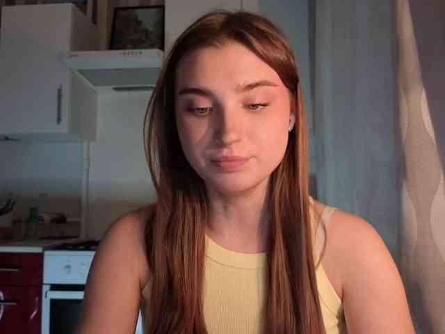 ChristiaPettet webcam