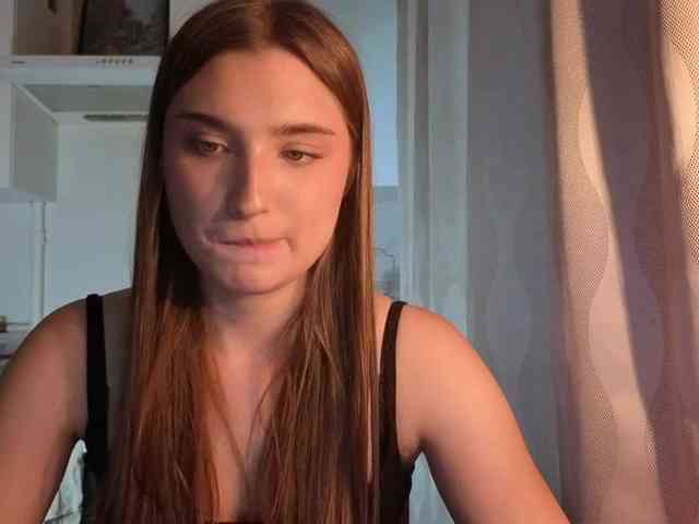 ChristiaPettet webcam