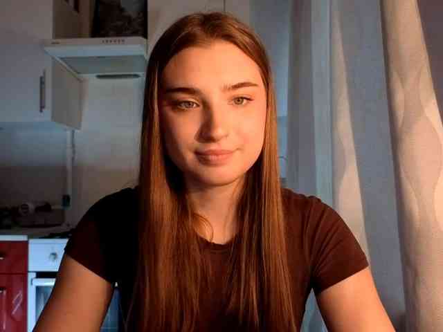 ChristiaPettet webcam