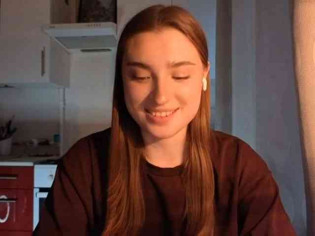 ChristiaPettet webcam