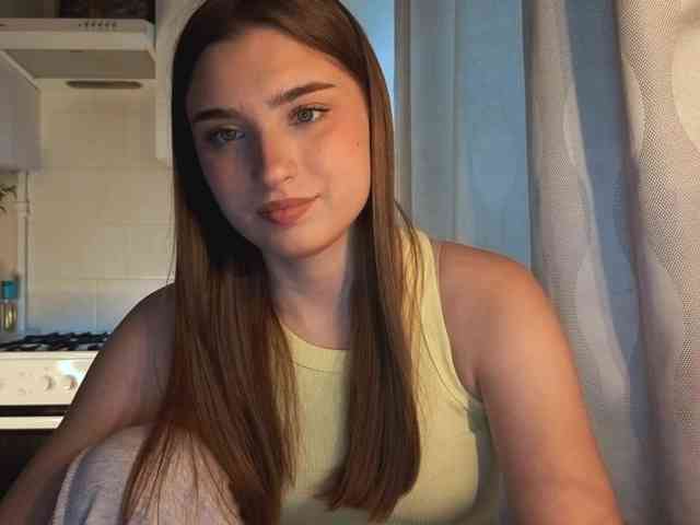 ChristiaPettet webcam