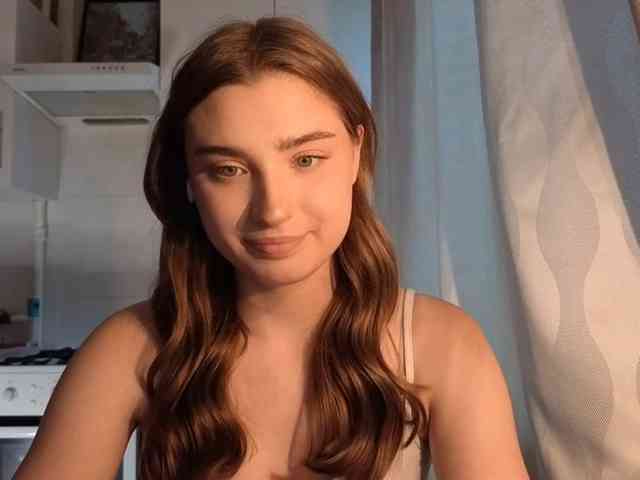 ChristiaPettet webcam