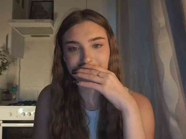 ChristiaPettet webcam