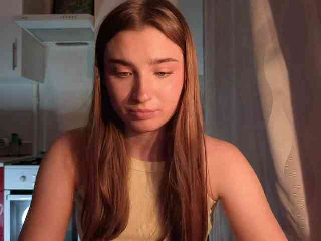 ChristiaPettet webcam