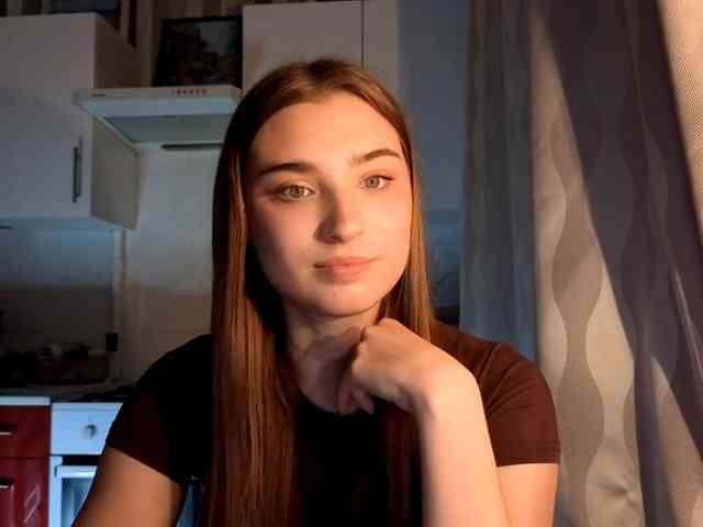 ChristiaPettet webcam