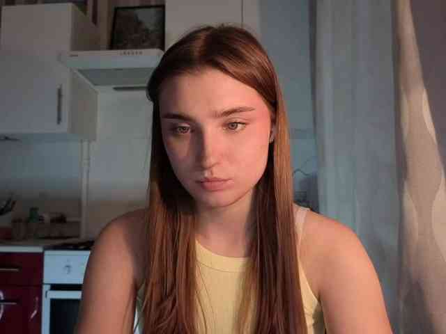 ChristiaPettet webcam