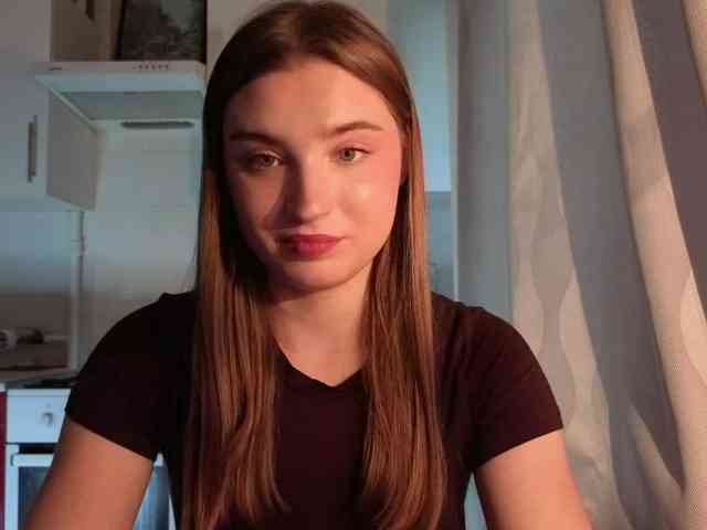 ChristiaPettet webcam