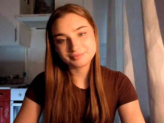 ChristiaPettet webcam