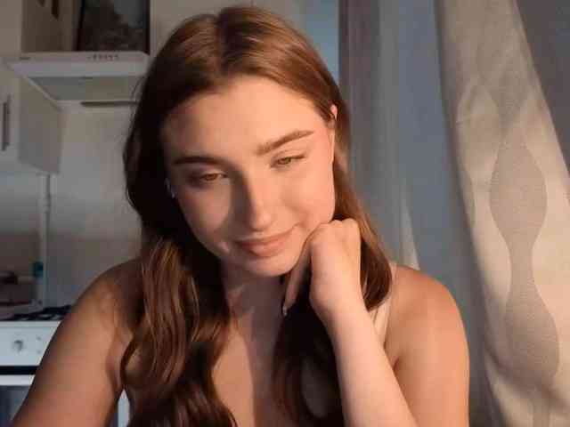 ChristiaPettet webcam