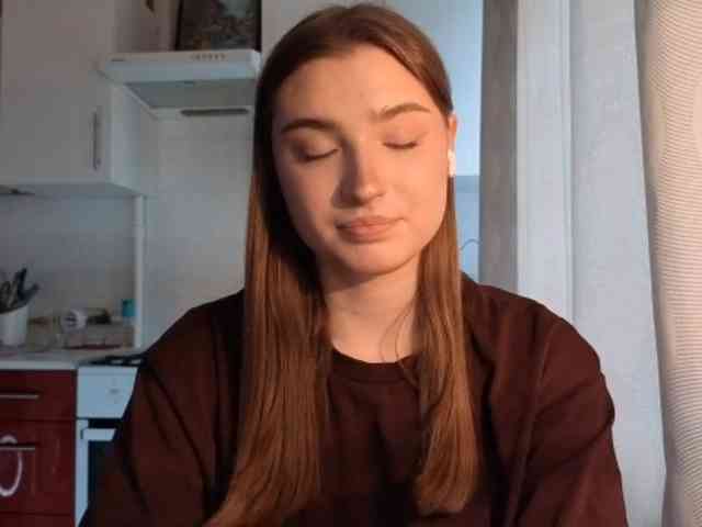 ChristiaPettet webcam