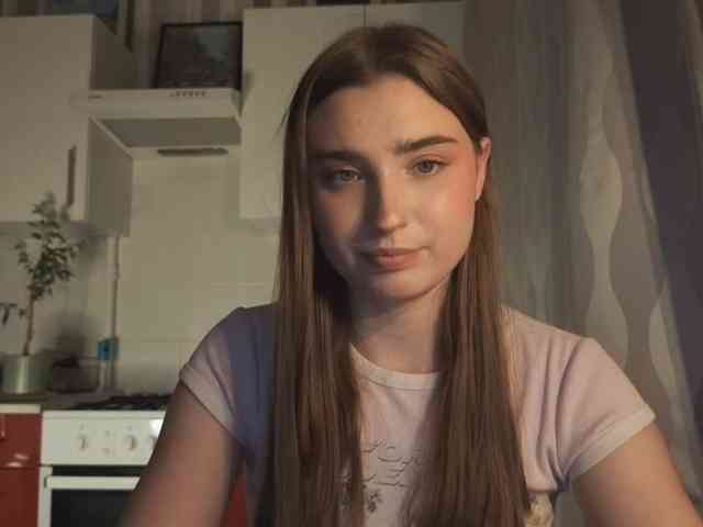 ChristiaPettet webcam