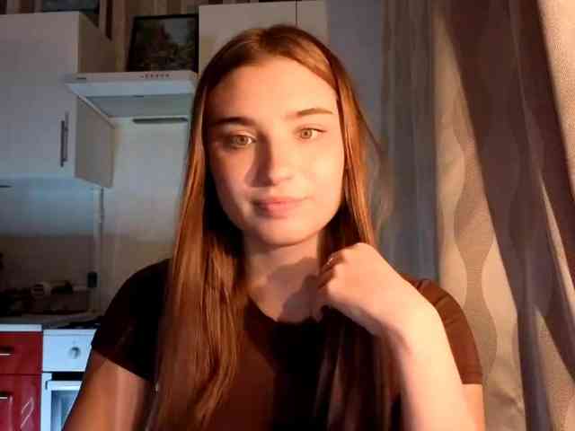 ChristiaPettet webcam