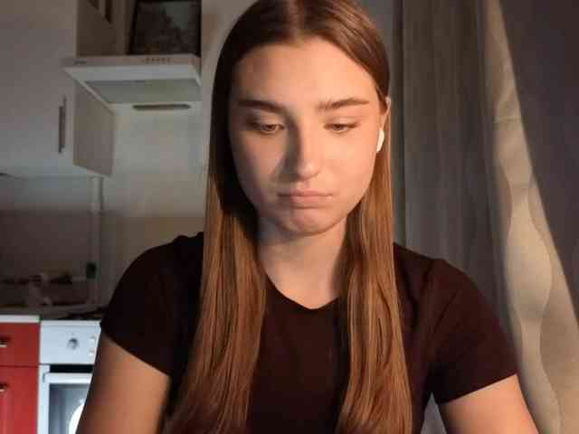 ChristiaPettet webcam