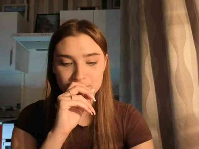 ChristiaPettet webcam