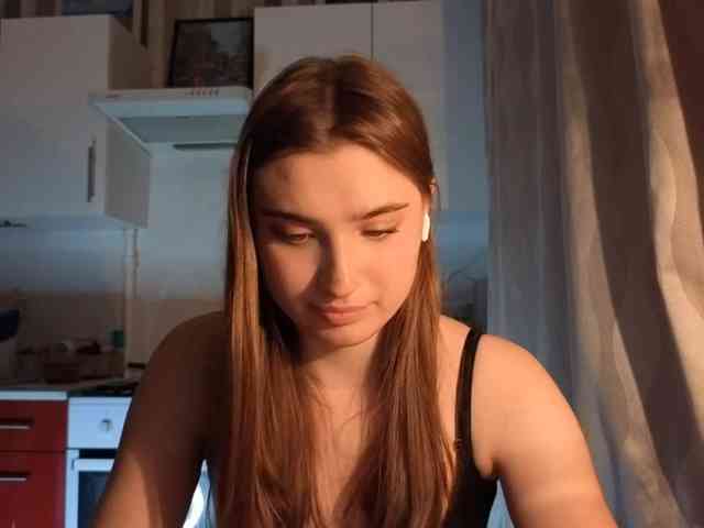 ChristiaPettet webcam