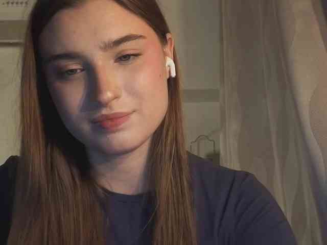 ChristiaPettet webcam