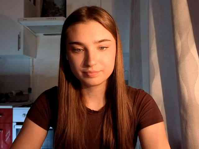 ChristiaPettet webcam