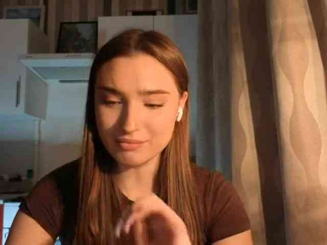 ChristiaPettet webcam