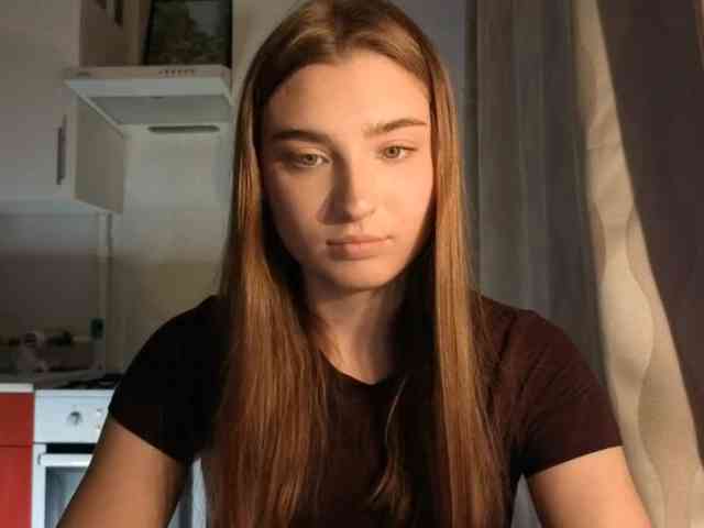 ChristiaPettet webcam