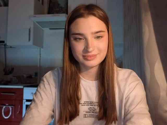 ChristiaPettet webcam