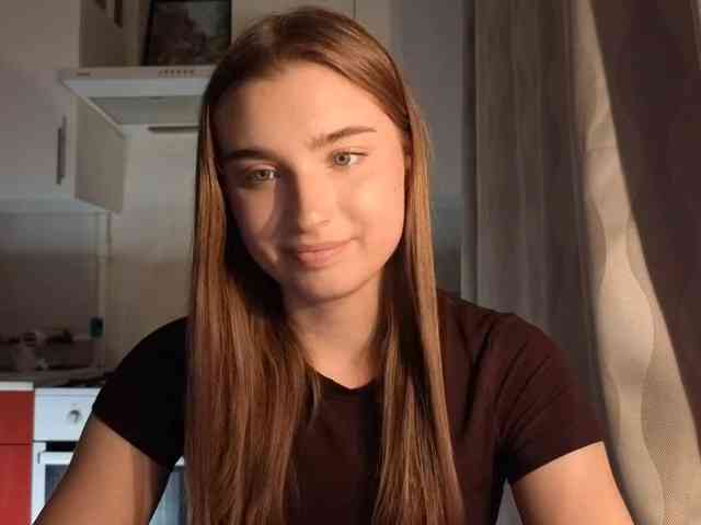 ChristiaPettet webcam