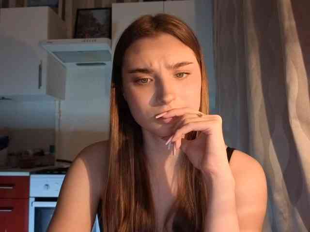 ChristiaPettet webcam