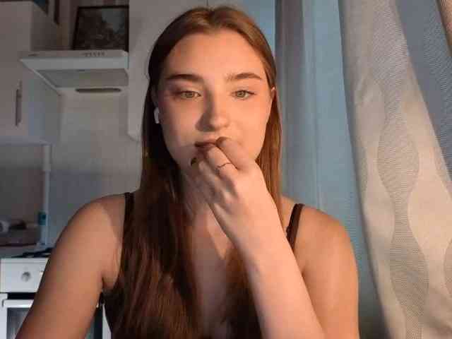 ChristiaPettet webcam
