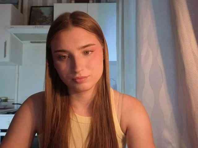 ChristiaPettet webcam