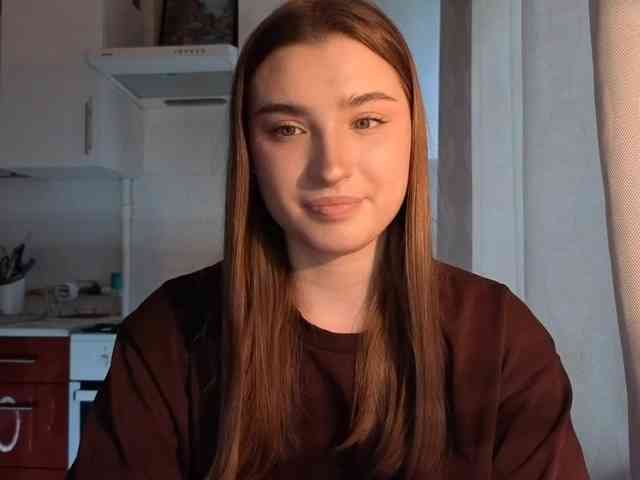 ChristiaPettet webcam