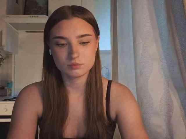 ChristiaPettet webcam