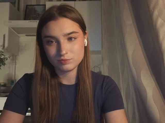 ChristiaPettet webcam