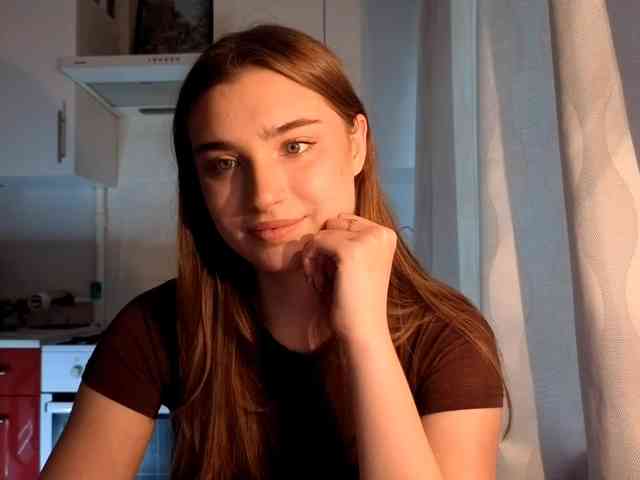 ChristiaPettet webcam