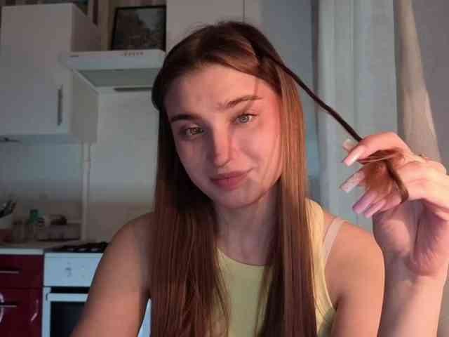 ChristiaPettet webcam