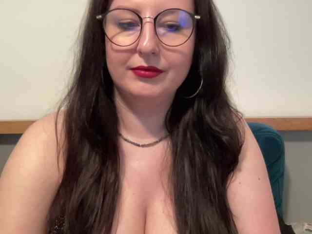 DorothyKiss webcam