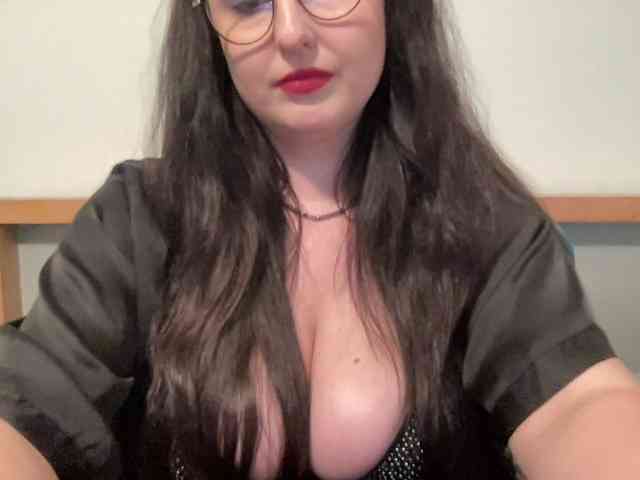 DorothyKiss webcam