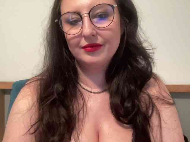 DorothyKiss webcam