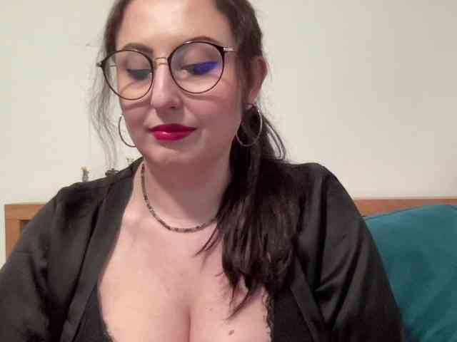 DorothyKiss webcam