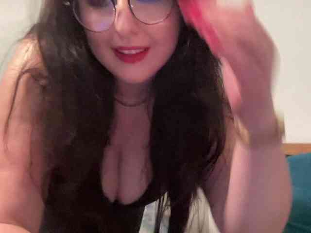 DorothyKiss webcam