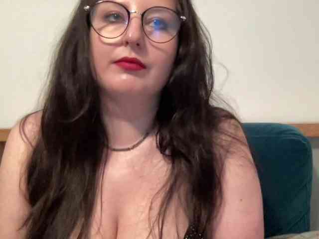 DorothyKiss webcam